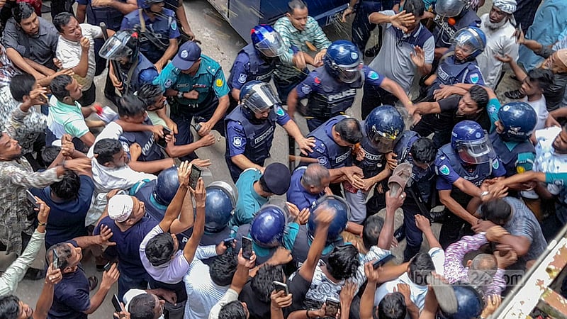 আন্দোলনে অংশ নেওয়া ছাত্র-জনতার বিরুদ্ধে ‘মামলা নয়’