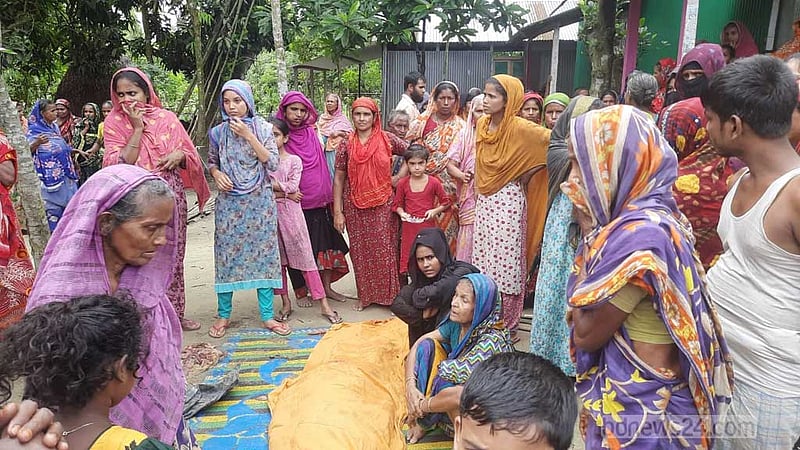 শেরপুরে পিকআপভ্যান চাপায় নারী নিহত, শিশুসহ আহত ২