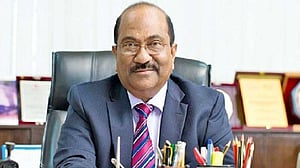 এস কে সুর পরিবারের ৩৯ ব্যাংক হিসাব অবরুদ্ধ