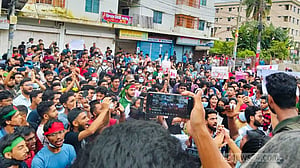 কোটা: সিলেটে পৌনে ৩ ঘণ্টা মহাসড়কে অবস্থান শিক্ষার্থীদের, আটক ১