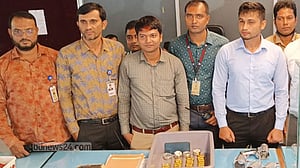 ওসমানী বিমানবন্দরে ১৬ কোটি টাকার সোনাসহ যাত্রী আটক