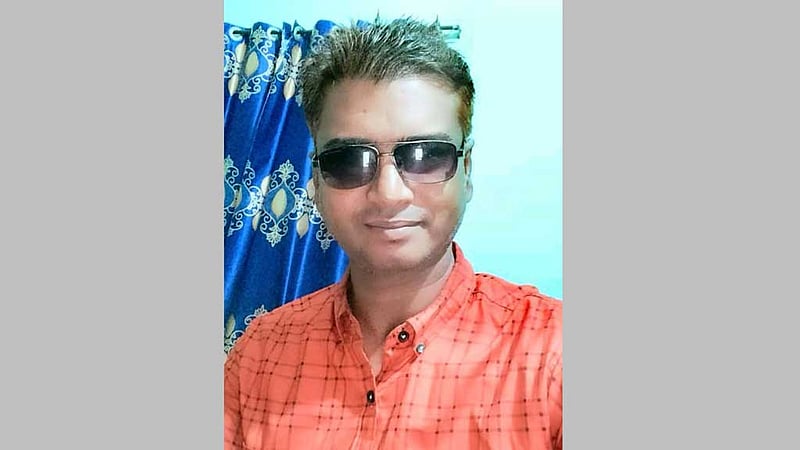 টাঙ্গাইলে বাড়ি ফেরার পথে কৌতুক অভিনেতাকে কুপিয়ে হত্যা