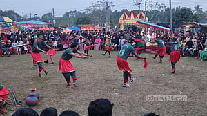 বাগেরহাটে হল ঐতিহ্যবাহী লাঠি খেলা