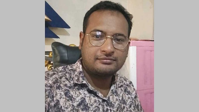 বগুড়ায় আবাসিক হোটেলের ম্যানেজারকে ছুরিকাঘাতে হত্যা