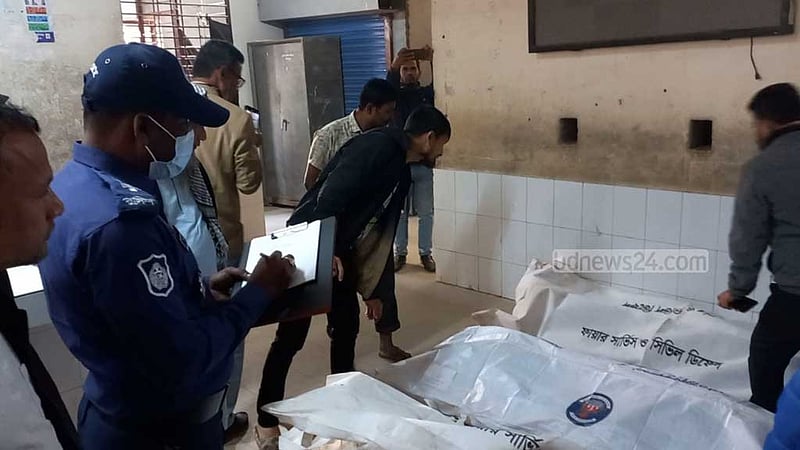 জাহাজে ৭ খুন: চাঁদপুরে অজ্ঞাত ১০ জনের বিরুদ্ধে মামলা