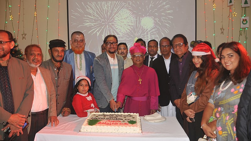 সমৃদ্ধি-শান্তি কামনায় বড়দিন উদযাপন চট্টগ্রামে