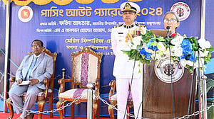 প্রশিক্ষিত ক্যাডেটরা হবেন সমুদ্রে অকুতোভয় কাণ্ডারী: উপদেষ্টা