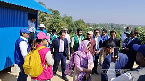 কক্সবাজারে রোহিঙ্গা শিবির পরিদর্শনে প্রধান উপদেষ্টার প্রতিনিধি দল