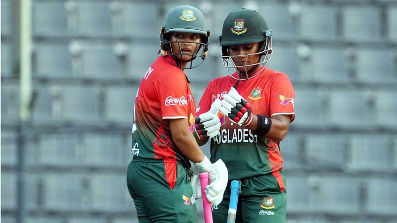 রেকর্ড জুটি আর অসংখ্য সুযোগ পেয়েও পারল না বাংলাদেশ