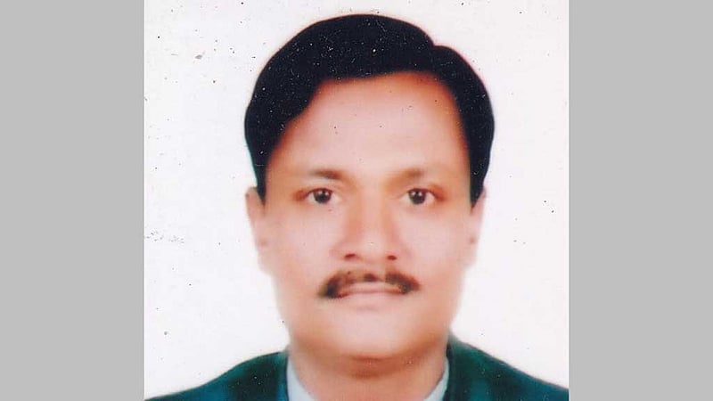 বাসে অচেতন পড়ে ছিলেন উপসচিব, হাসপাতালে ভর্তি