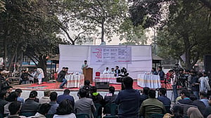 দলীয় ছাত্ররাজনীতি সবসময়ই শিক্ষার্থীদের বিরুদ্ধে গেছে: হাসনাত