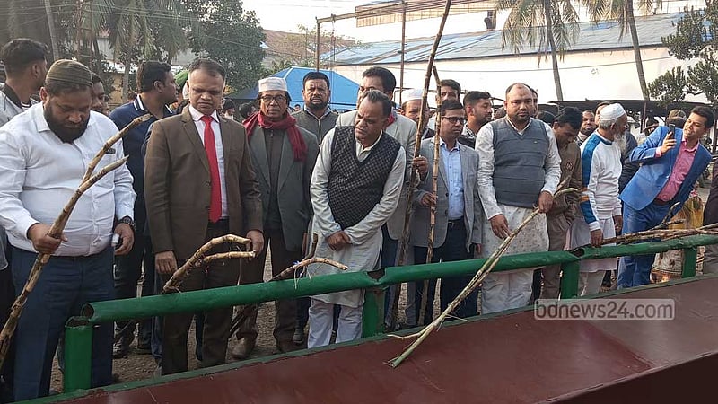 ৫ হাজার টন উৎপাদনের লক্ষ্যে ফরিদপুর চিনিকলে আখ মাড়াই শুরু
