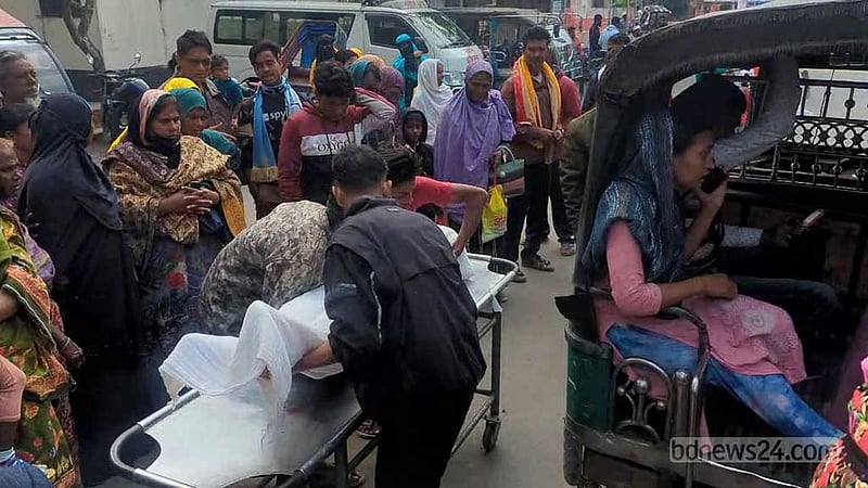 গোপালগঞ্জে তেলের ট্যাংকারের ধাক্কায় নসিমনের হেলপার নিহত