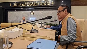 ছয় মাসে খেলাপি ঋণ ‘দ্বিগুণ’ হবে, গভর্নরের সতর্কতা