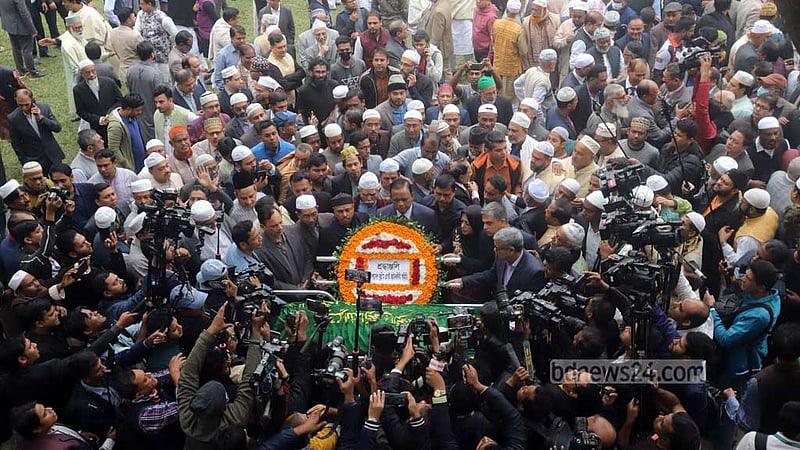 দীর্ঘদিনের কর্মস্থল সুপ্রিম কোর্ট প্রাঙ্গণে হাসান আরিফকে শেষ বিদায়