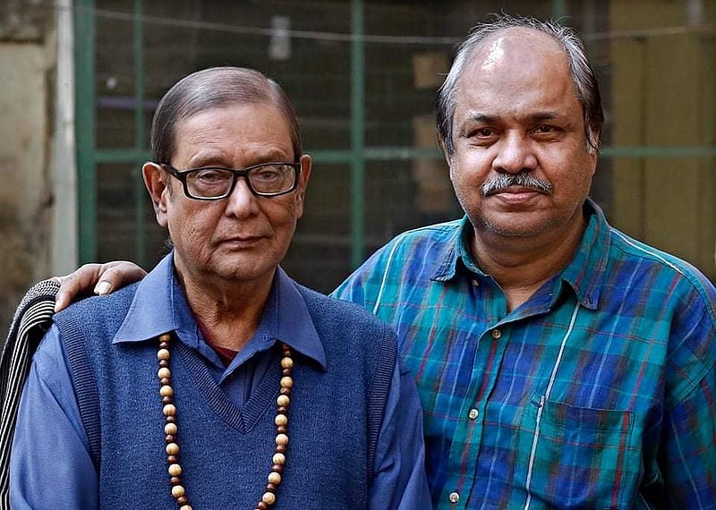 ‘আমি চাই মানুষ জমাতে’: কবি হেলাল হাফিজের প্রস্থান