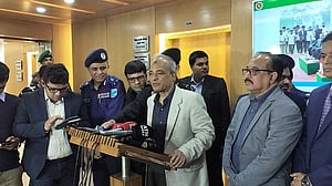 ওবায়দুল কাদেরের খবর থাকলে ধরে ফেলতাম: স্বরাষ্ট্র উপদেষ্টা