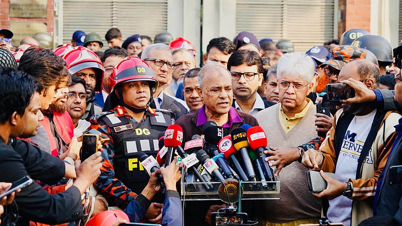 নাশকতা কি না, তদন্তের পর বলা যাবে: স্বরাষ্ট্র উপদেষ্টা
