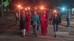 আগরতলায় বাংলাদেশ মিশনে হামলার প্রতিবাদে বিভিন্ন স্থানে বিক্ষোভ
