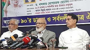 অন্তর্বর্তী সরকারকে ব্যর্থ করতে ষড়যন্ত্রে স্বৈরাচার: খন্দকার মোশাররফ