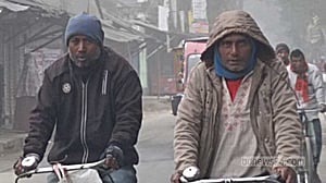 কুড়িগ্রামের তাপমাত্রা নেমেছে ১২ ডিগ্রিতে, শীতে কাহিল মানুষ