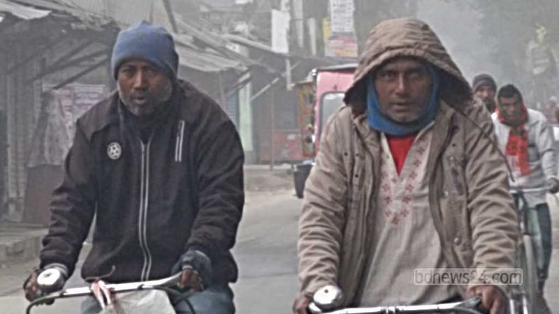 কুড়িগ্রামের তাপমাত্রা নেমেছে ১২ ডিগ্রিতে, শীতে কাহিল মানুষ