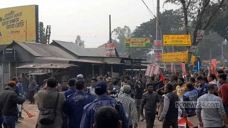 লালমনিরহাটে পরিবহন শ্রমিকদের দুপক্ষে সংঘর্ষ, আহত ১২