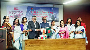 লাংটাং ভ্যালি অভিযানে ৫ বাংলাদেশি নারী