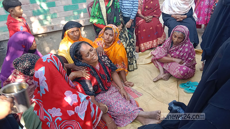 জাহাজে ৭ খুন: ‘কইছিল মা বসে না থাহে জাহাজে যাই, কিছু টাহা হবি’