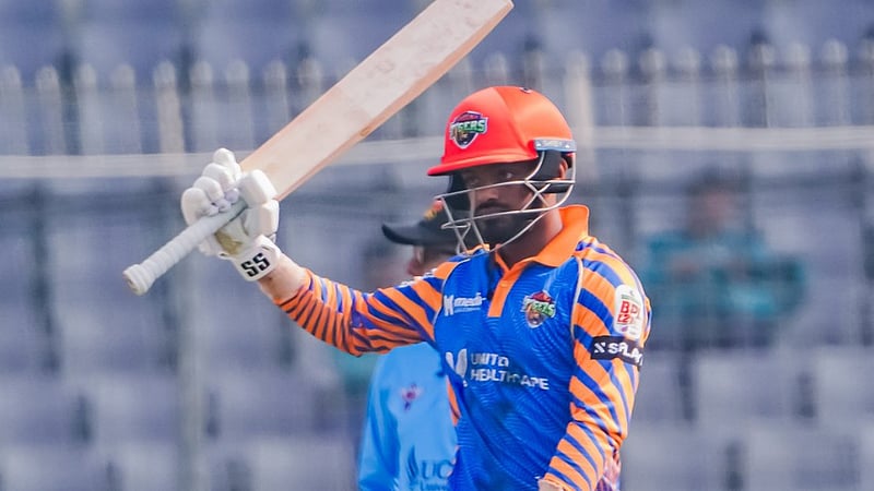 ২৬৮ স্ট্রাইক রেটের ইনিংস খেলে মাহিদুলের রেকর্ড