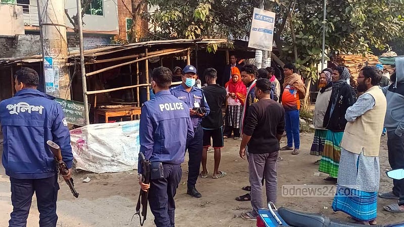মানিকগঞ্জে বাসা ও দোকান থেকে দুই লাশ উদ্ধার