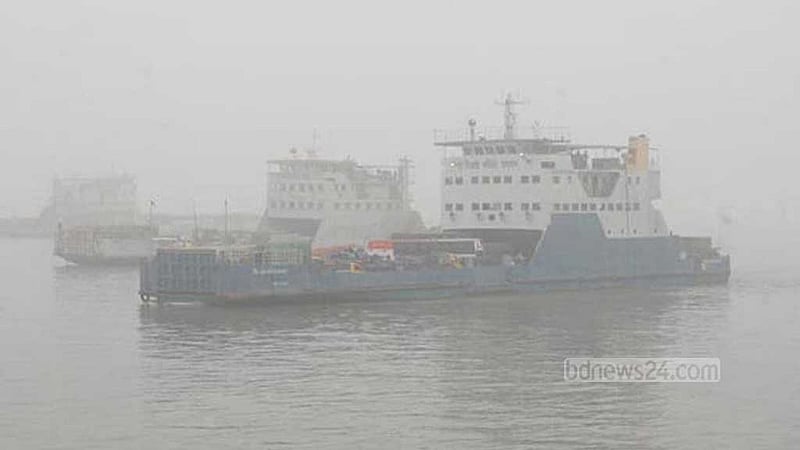 কুয়াশা কাটার পর মানিকগঞ্জের ২ নৌপথে ফেরি চলাচল শুরু
