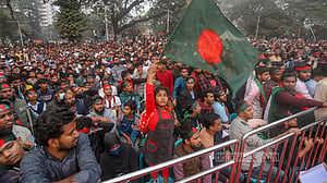 ‘মার্চ ফর ইউনিটি’: শহীদ মিনারে জনস্রোত
