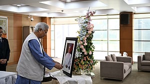 মনমোহন সিংয়ের প্রতি শ্রদ্ধা প্রধান উপদেষ্টার