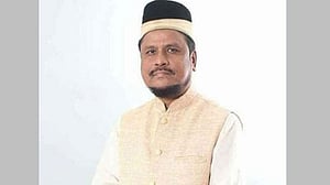 চট্টগ্রামের সাবেক এমপি নদভী ঢাকায় আটক