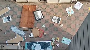 মুক্তিযোদ্ধা কমপ্লেক্সে বঙ্গবন্ধু-শেখ হাসিনার ছবি, যুবদল নেতার ভাঙচুর