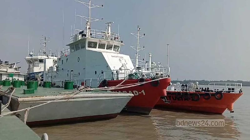 জাহাজ শ্রমিকদের ধর্মঘটে পায়রা বন্দরে হচ্ছে না পণ্য খালাস