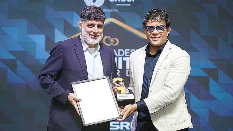 ‘বাংলাদেশ সি-স্যুট অ্যাওয়ার্ড’ পেলেন প্রাণের আহসান খান চৌধুরী