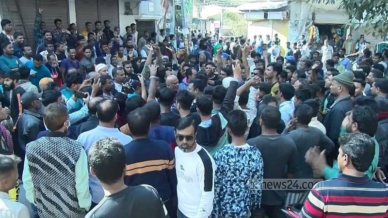রাজশাহীতে মীমাংসায় গিয়ে ফের হাতাহাতি বাস-অটোরিকশা শ্রমিকদের