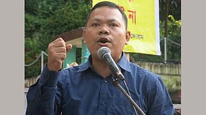 গুম: ট্রাইব্যুনালে শেখ হাসিনার বিরুদ্ধে মাইকেল চাকমার অভিযোগ