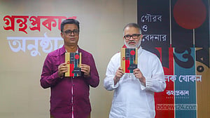 আলোয় এল সালেক খোকনের ‘গৌরব ও বেদনার একাত্তর’