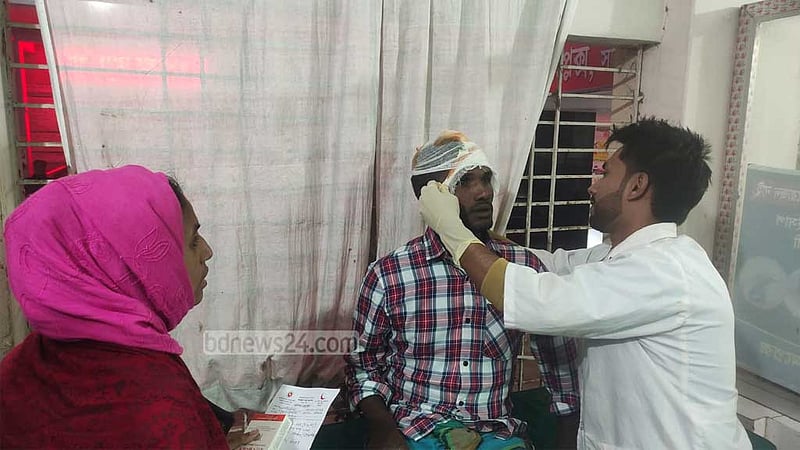 সাভারে কুকুরের কামড়ে অর্ধশতাধিক পথচারী আহত