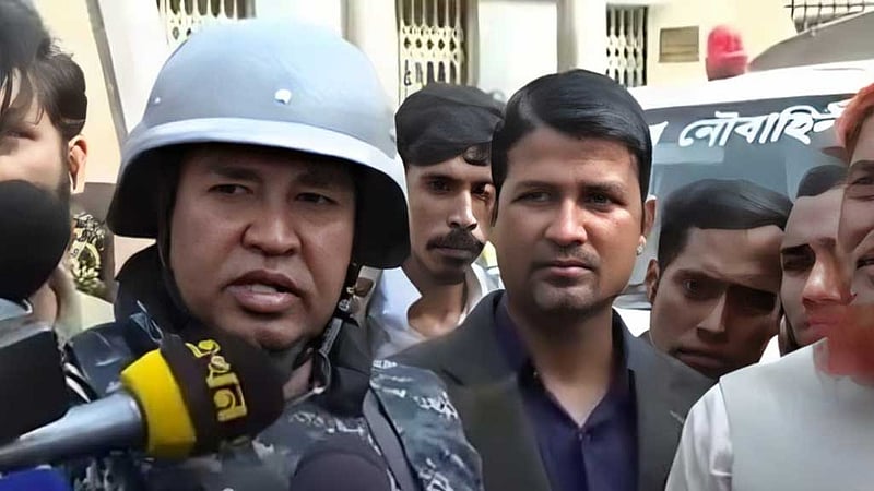 সচিবালয়ের অগ্নিকাণ্ড ‘পরিকল্পিত’ মনে হচ্ছে নৌবাহিনী কর্মকর্তার কাছে