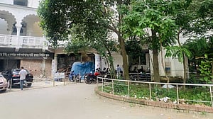 আওয়ামী লীগ আমলের ‘হয়রানিমূলক মামলার’ তথ্য চাইছে আইন মন্ত্রণালয়