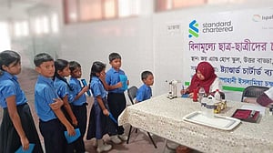 ৫ লক্ষাধিক চোখ পরীক্ষার উদ্যোগ স্ট্যান্ডার্ড চার্টার্ড ও ইস্পাহানী হাসপাতালের
