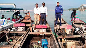 যাদুকাটায় পাথর-বালু উত্তোলন, ১৭ শেইভ মেশিন জব্দ
