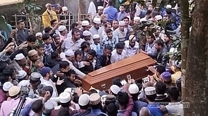 ‘গার্ড অব অনার’ শেষে বিএনপি নেতা হারিছ চৌধুরীকে কানাইঘাটে দাফন