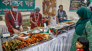 আঞ্চলিক বাহারি খাবারের উৎসব