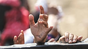টিসিবির পণ্যের জন্য ভিড়