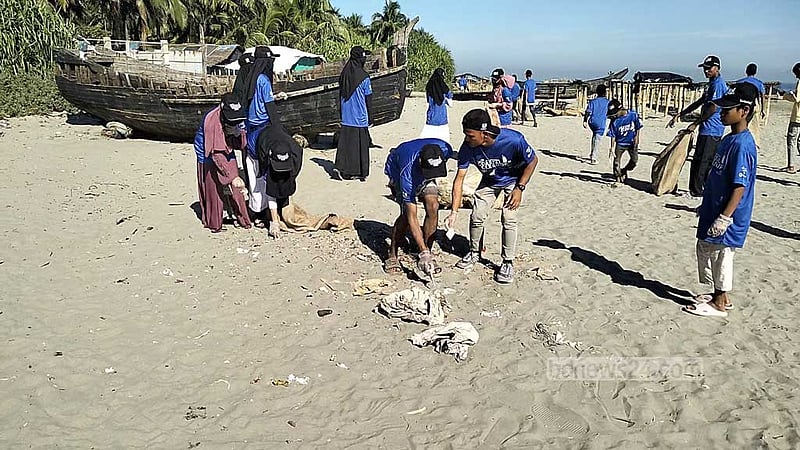 সেন্ট মার্টিনে পরিচ্ছন্নতা অভিযান, ১৫০০ কেজি বর্জ্য অপসারণ